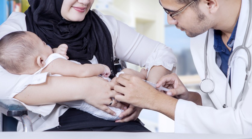 Status Imunisasi Anak berkaitan dengan Pendidikan Ibu dan Sumber Informasi