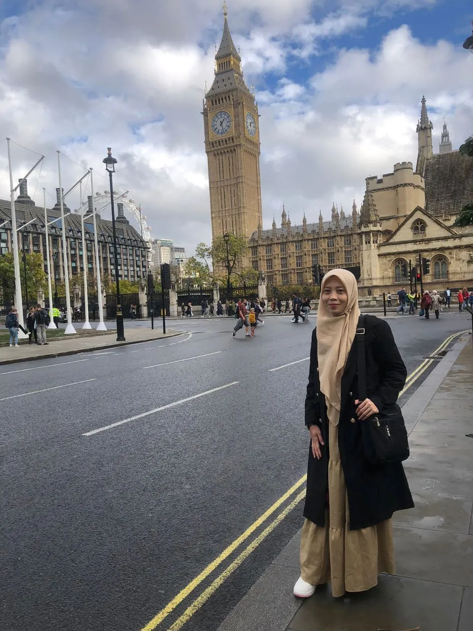 Intip Cerita Alumnus UNAIR Jalani Ramadan di Inggris