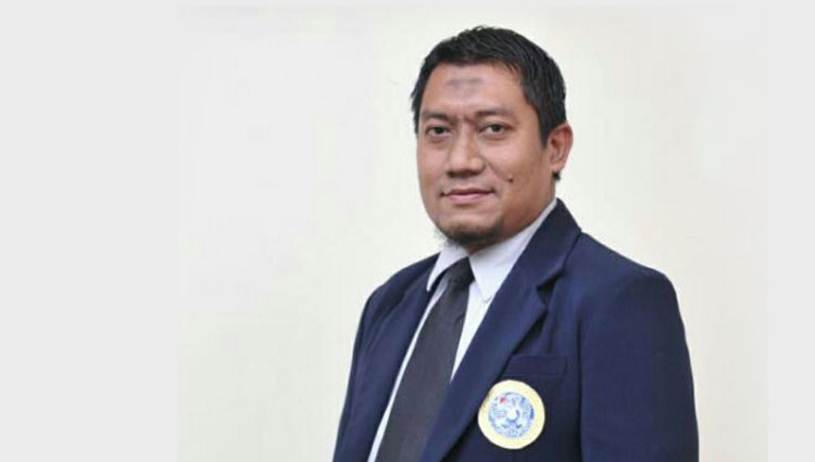 Pakar Ekonomi Internasional Universitas Airlangga (UNAIR), Prof Rossanto Dwi Handoyo SE MSi PhD. (Foto: Istimewa)