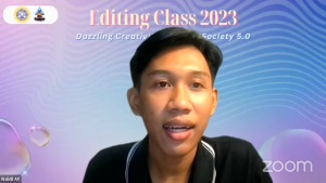 Walidil Afi pada Editing Class 2023 yang diselenggarakan UKM Penalaran UNAIR, Minggu (25/6/2023).
