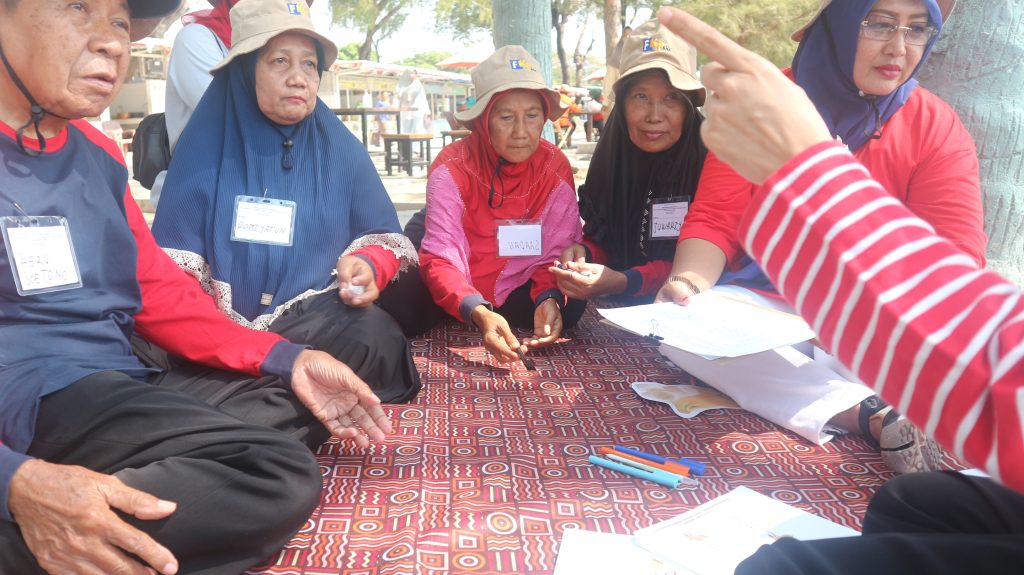 Dosen FKp UNAIR, Gelar Pengmas Cegah Pikun pada Lansia