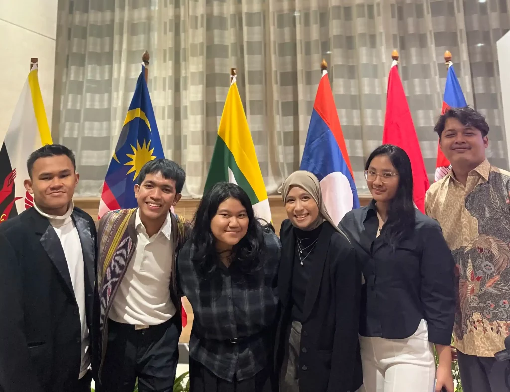 Delegasi BEM FTMM dalam ASEAN+ Youth Summit 2023. (Sumber: Dokumentasi Pribadi)