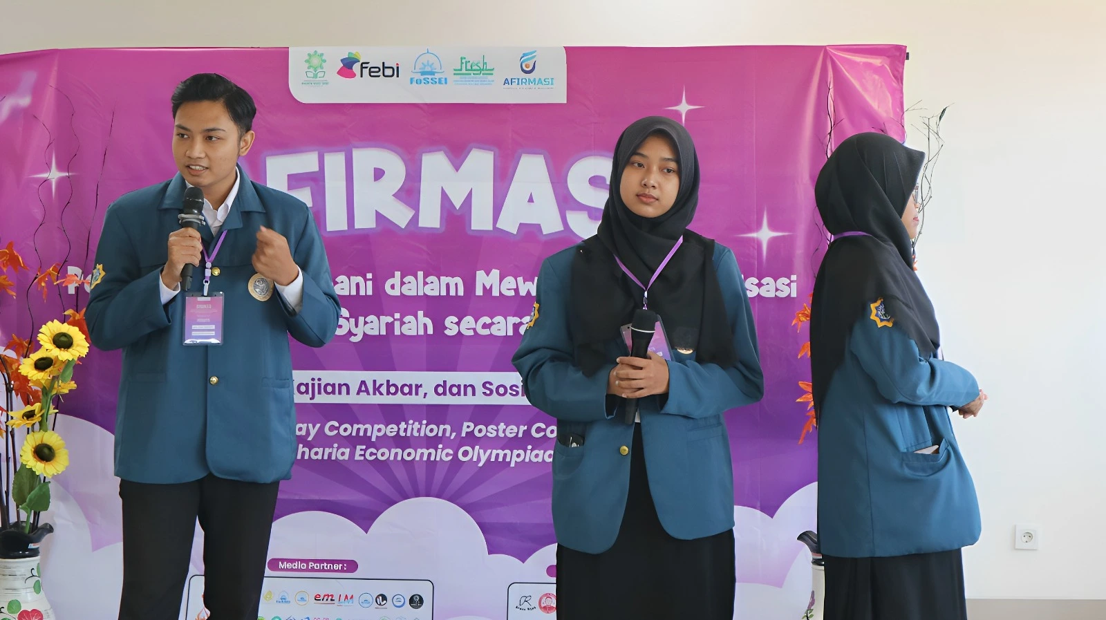 Tim EKIS UNAIR Sabet Juara 2 Olimpiade Ekonomi Islam - Universitas ...