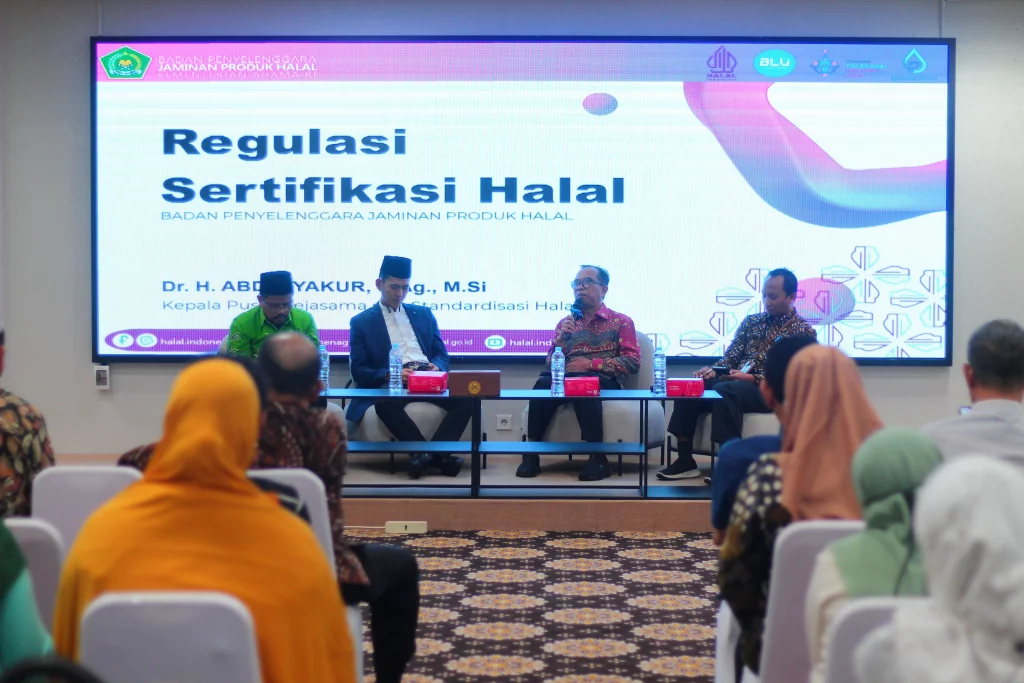 Para pemateri dalam Konferensi Halal Nasional oleh Pusat Halal (Foto: Istimewa)