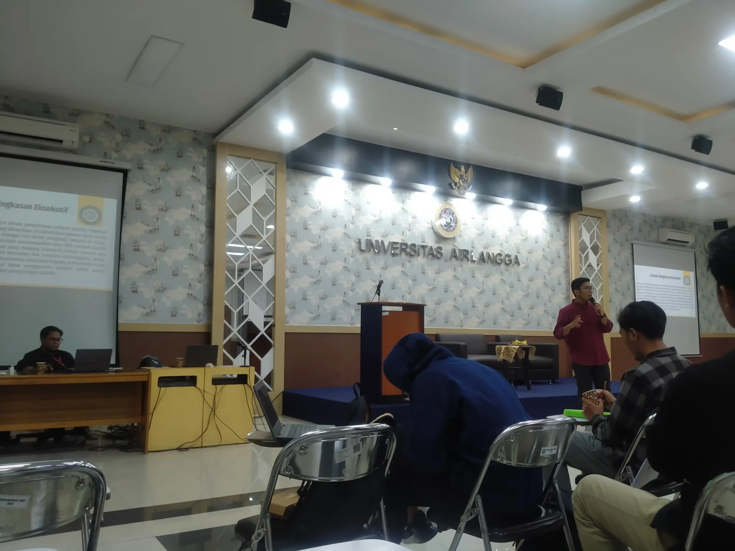 UKM Kerohanian Islam Undang Staf Ahli DPRD Surabaya