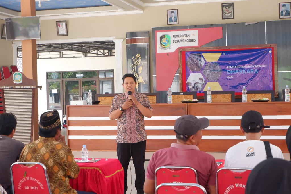 Amung Logam Saputro Menjelaskan UMB Sebagai Suplemen Tambahan (Sumber: Panitia)