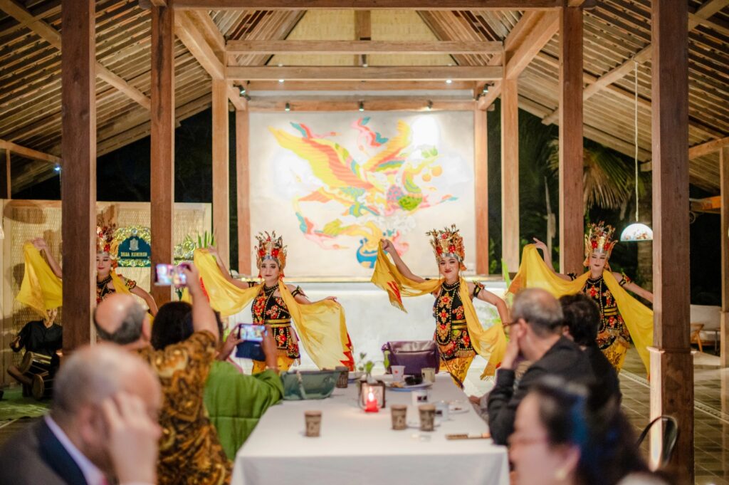 Festivities of welcoming dinner at Omyah Kemiren. (Photo: By courtesy)