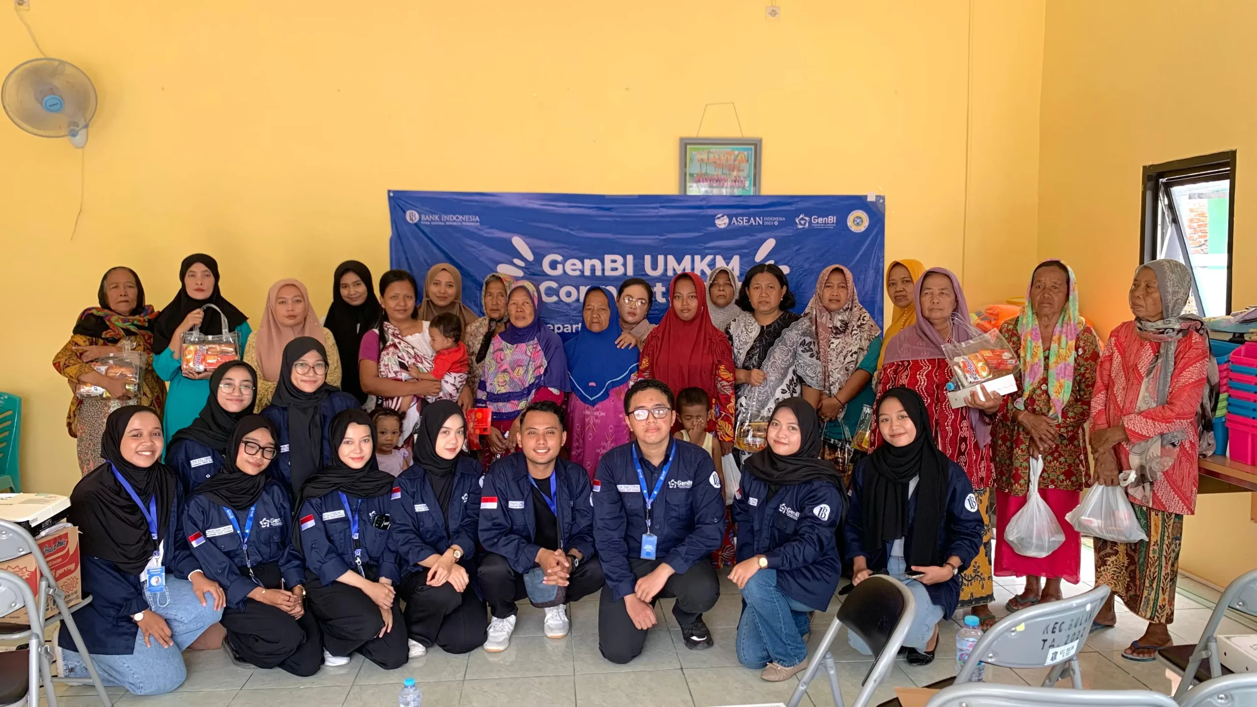 Gelaran abdi desa GenBI UMKM Connect di Kedung Cowek Bulak surabaya. (Foto: Istimewa)