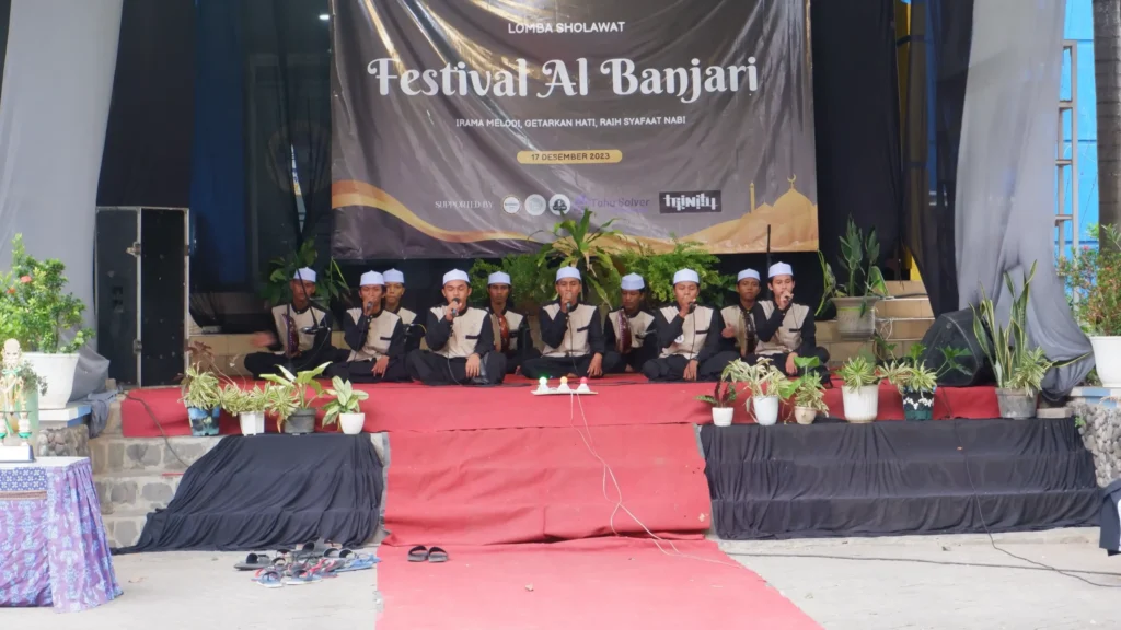 Salah Satu Penampilan Tim Peserta Festival Banjari 2023 (Sumber: KKI FIKKIA)