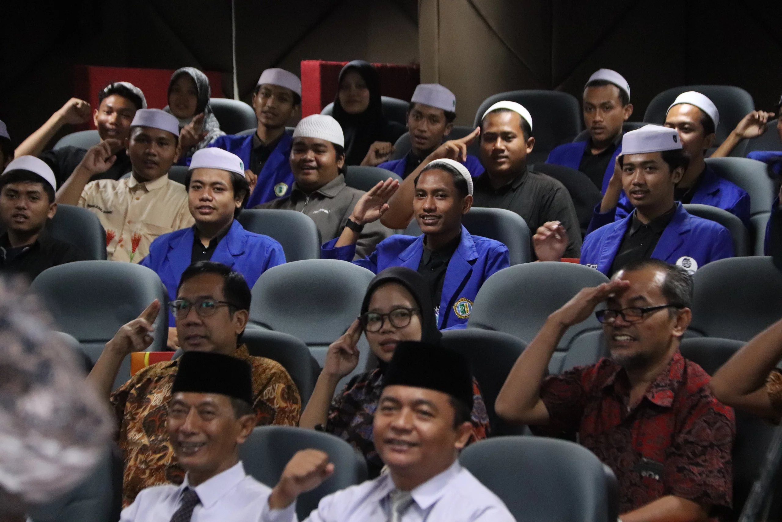 Kunjungan SMA Unggulan Probolinggo di Aula Majapahit Lt. 5 ASEEC Tower Kampus B Universitas Airlangga (UNAIR) pada Senin (15/1/2024). (Foto: Muafa)