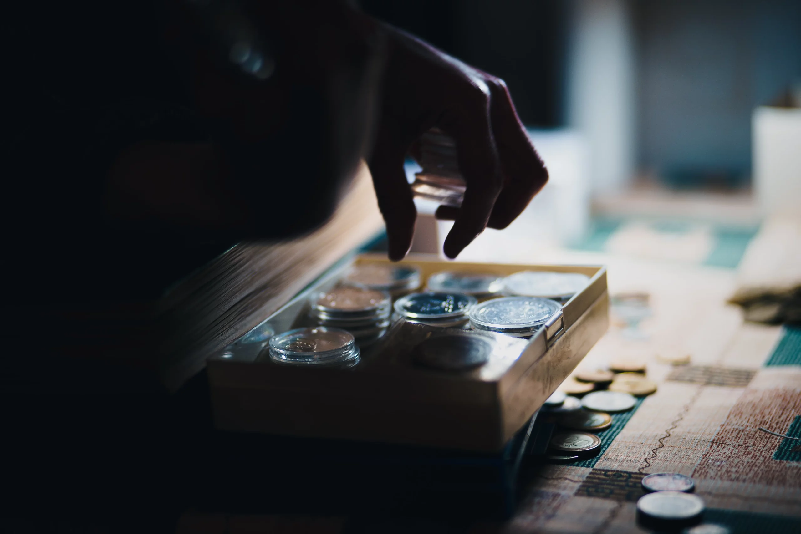1. Layanan Pay Later M-Banking Berpotensi Mendorong Inklusivitas Keuangan Negara. (Foto: Unsplash)