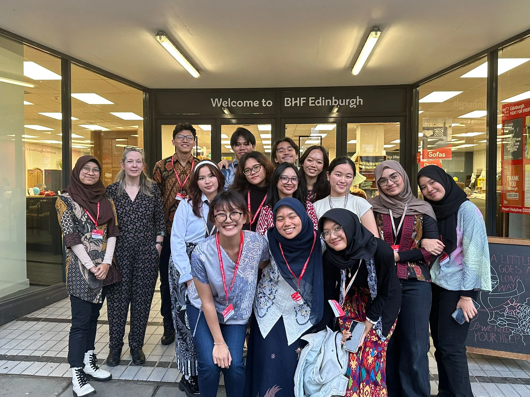 Chau Yu An volunteered in the Charity Shop with IISMA awardees. (Photo: By courtesy)