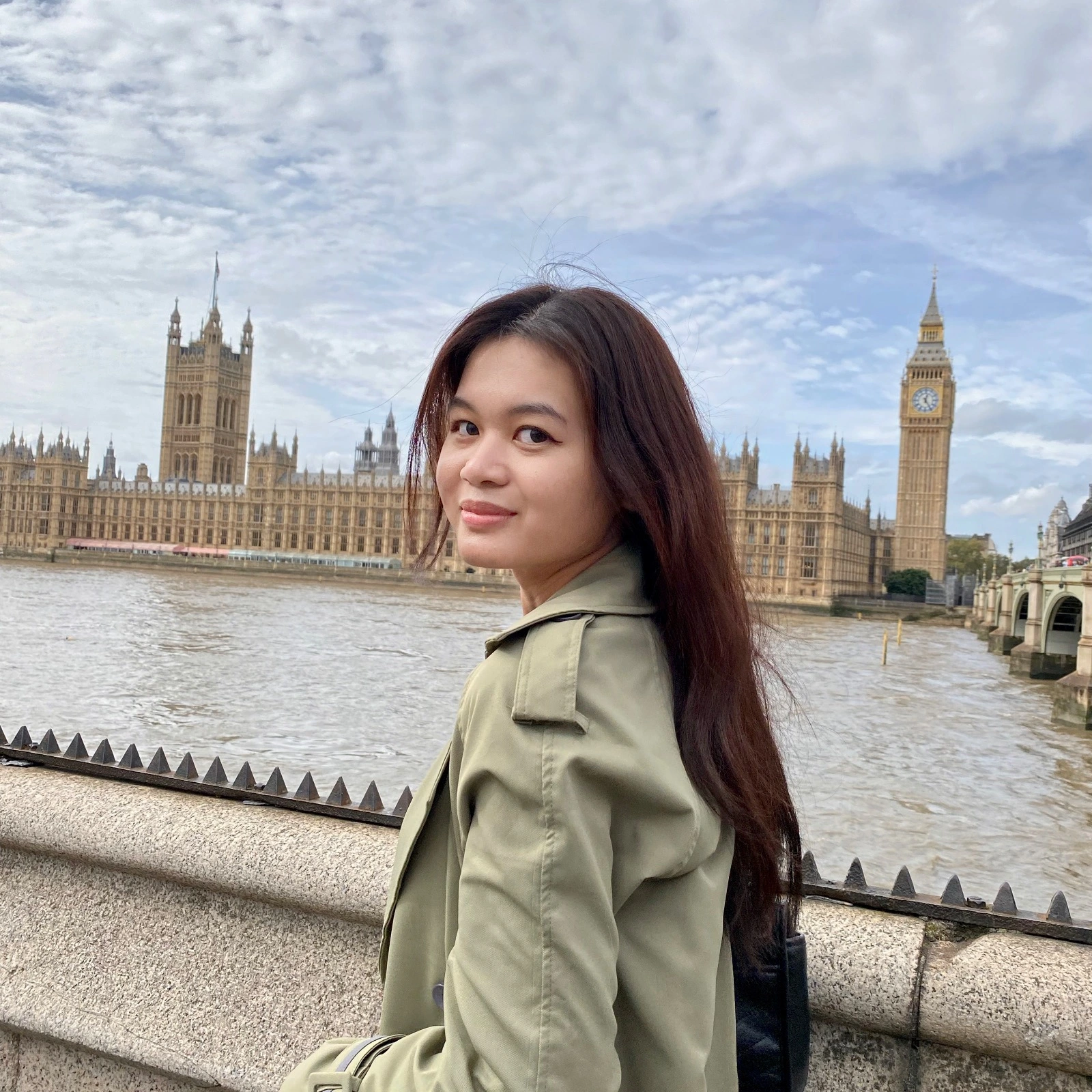 Aprilia Cahyaningrum from the Faculty of Humanities UNAIR joins IISMA program at the Queen Mary University of London, UK. (Photo: By courtesy)