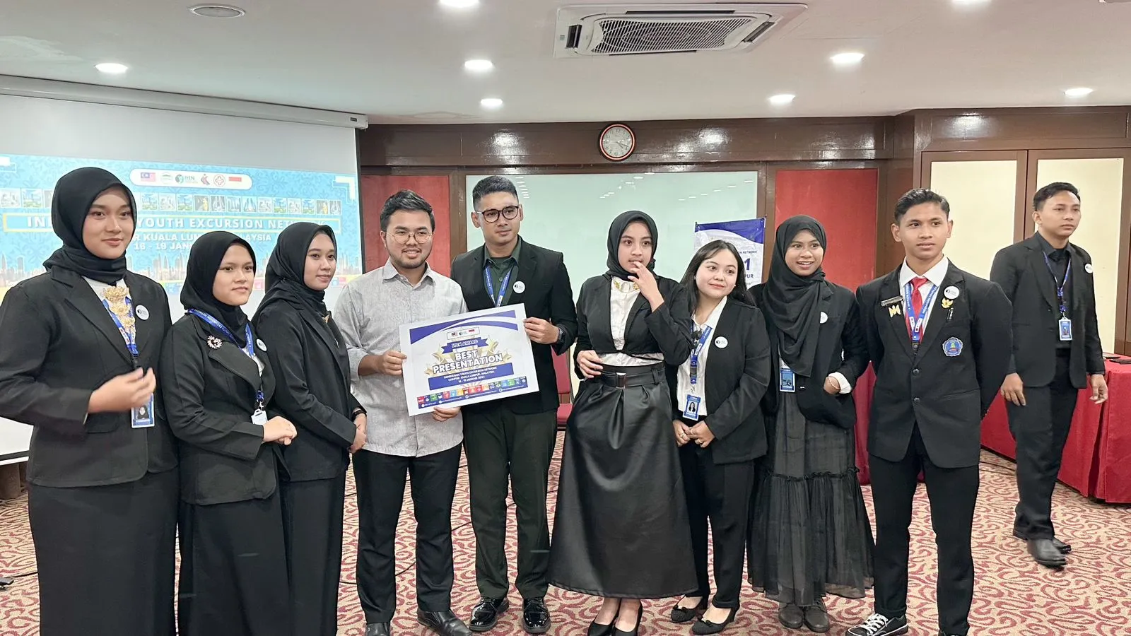 Alfahusna Wannajaah and team in IYEN 2024 in Kuala Lumpur, Malaysia. (Photo: By courtesy)
