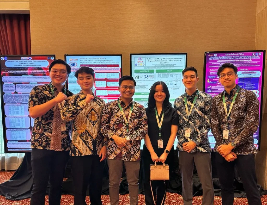Roy Novri Ramadhan with his team at 18th Scientific Meeting of the Indonesian Society of Hypertension (InaSH) in Jakarta. (Photo: By courtesy)