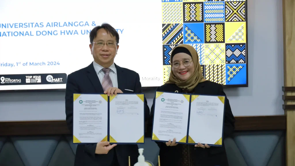 MoA CSAE dengan FTMM yang diwakili oleh Prof Dr Retna Apsari M Si (kanan) (Foto:Istimewa)