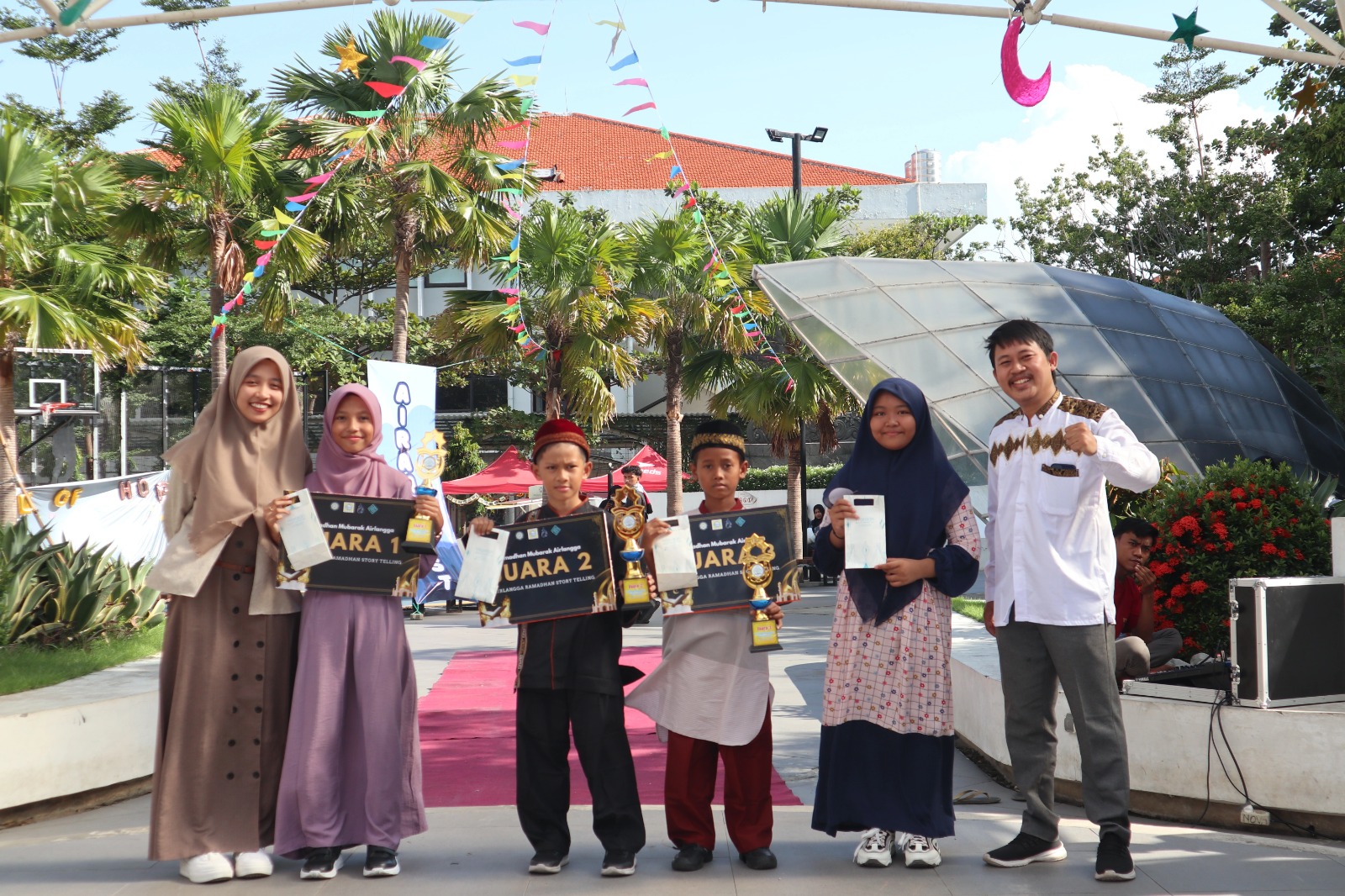 Potret para pemenang AIRAMAFEST 2024 pada cabang lomba Storytelling. (Foto: Istimewa)