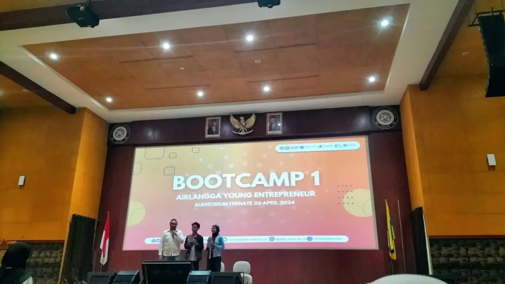 Ferdy Herdi Hartanto, ST, MM, AHCA during presentation at Bootcamp 1 held in Auditorium Ternate, ASEEC Tower, Dharmawangsa B Campus (Photo: Hanzu)