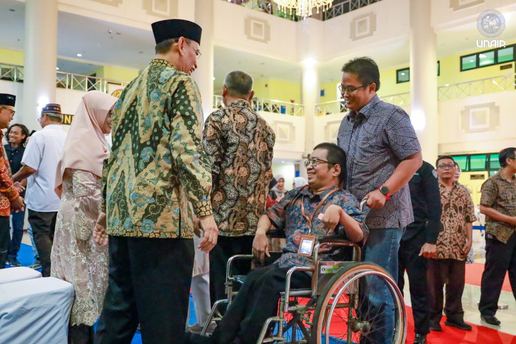Halal Bi Halal UNAIR 1445 H di Hall Manajemen Kampus MERR-C, Selasa (16/4/2024). (Foto: Muafa)