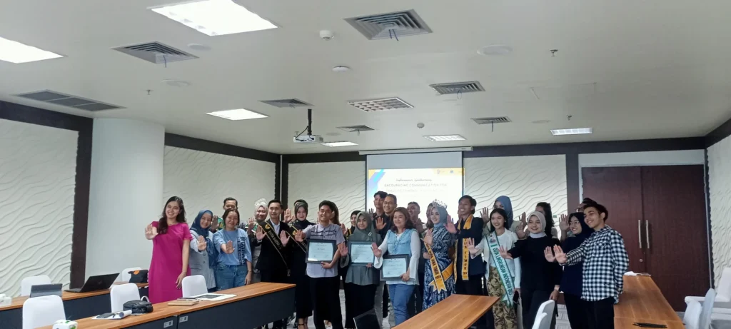 Influencer gathering FKM UNAIR in suppressing cigarette popularity among youth (Photo: Rosita)