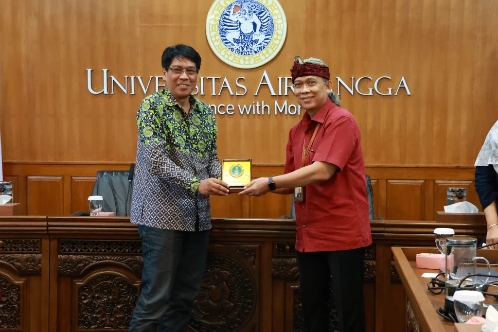 UNAIR Terima Kunjungan Tim Universitas Negeri Malang Bahas Transparansi Instansi 