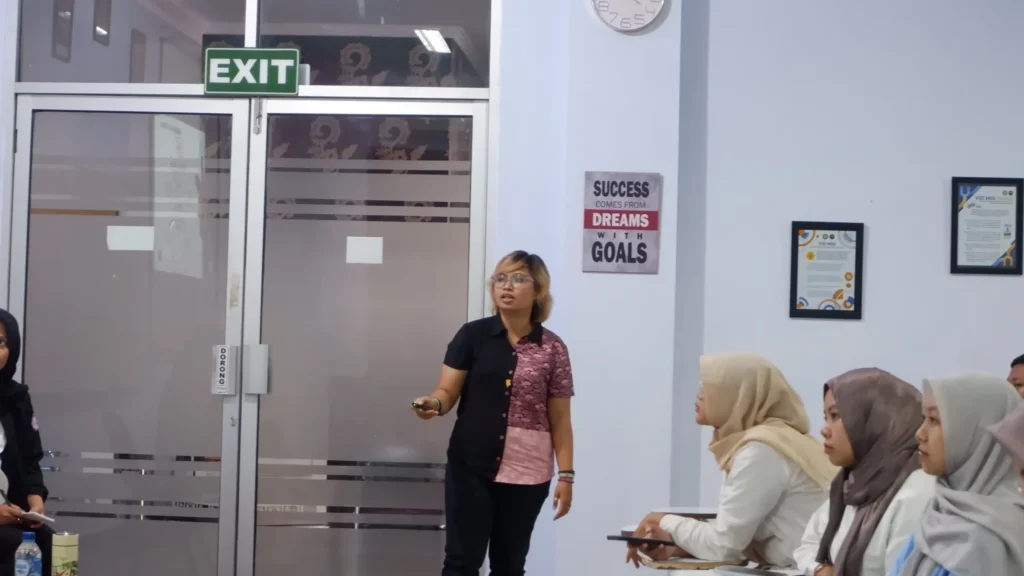 Yumni Khairina drh MSi Memberikan Penjelasan Terkait Satwa Liar. (Foto: Istimewa)