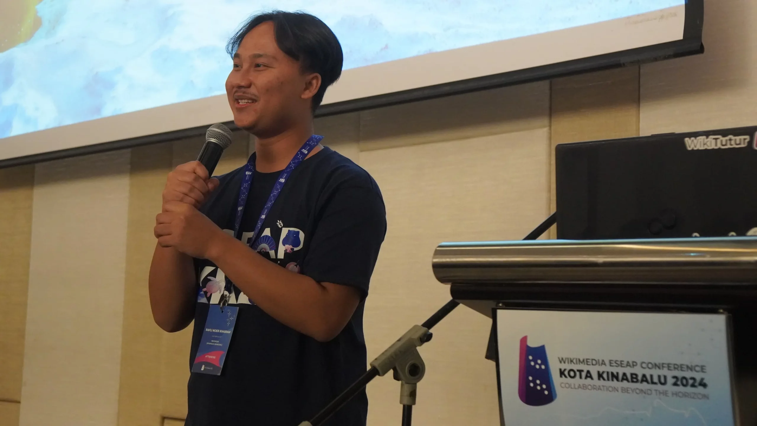 Rafli Noer Khairam saat mengikuti Wikimedia ESEAP Conference pada Jumat - Sabtu (10 - 12/5/2024) di Kota Kinabalu, Sabah, Malaysia. (Foto: Dok. Pribadi)