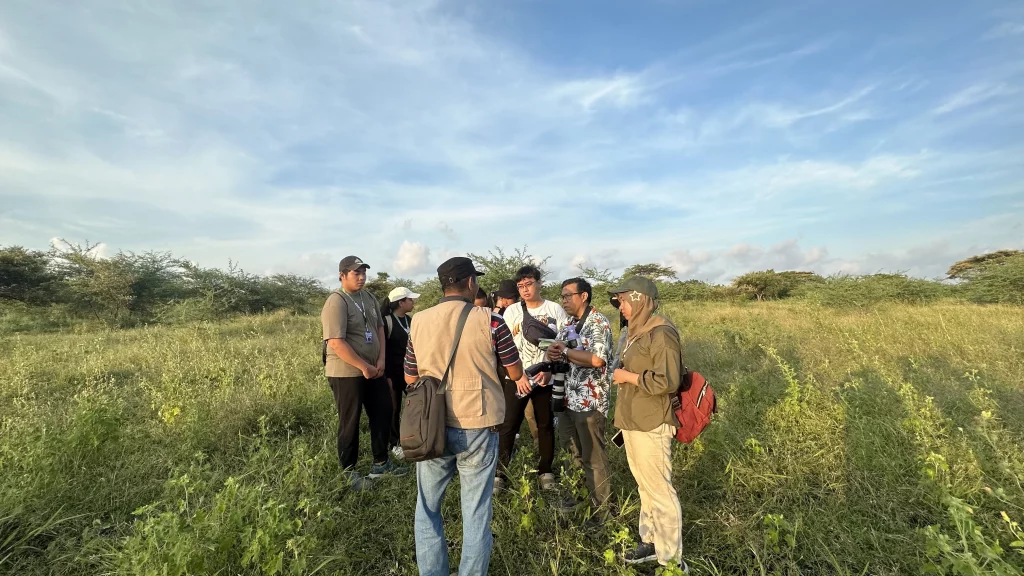 CMU students conduct field studies at Baluran National Park, May 9, 2024 (Source: Committee)