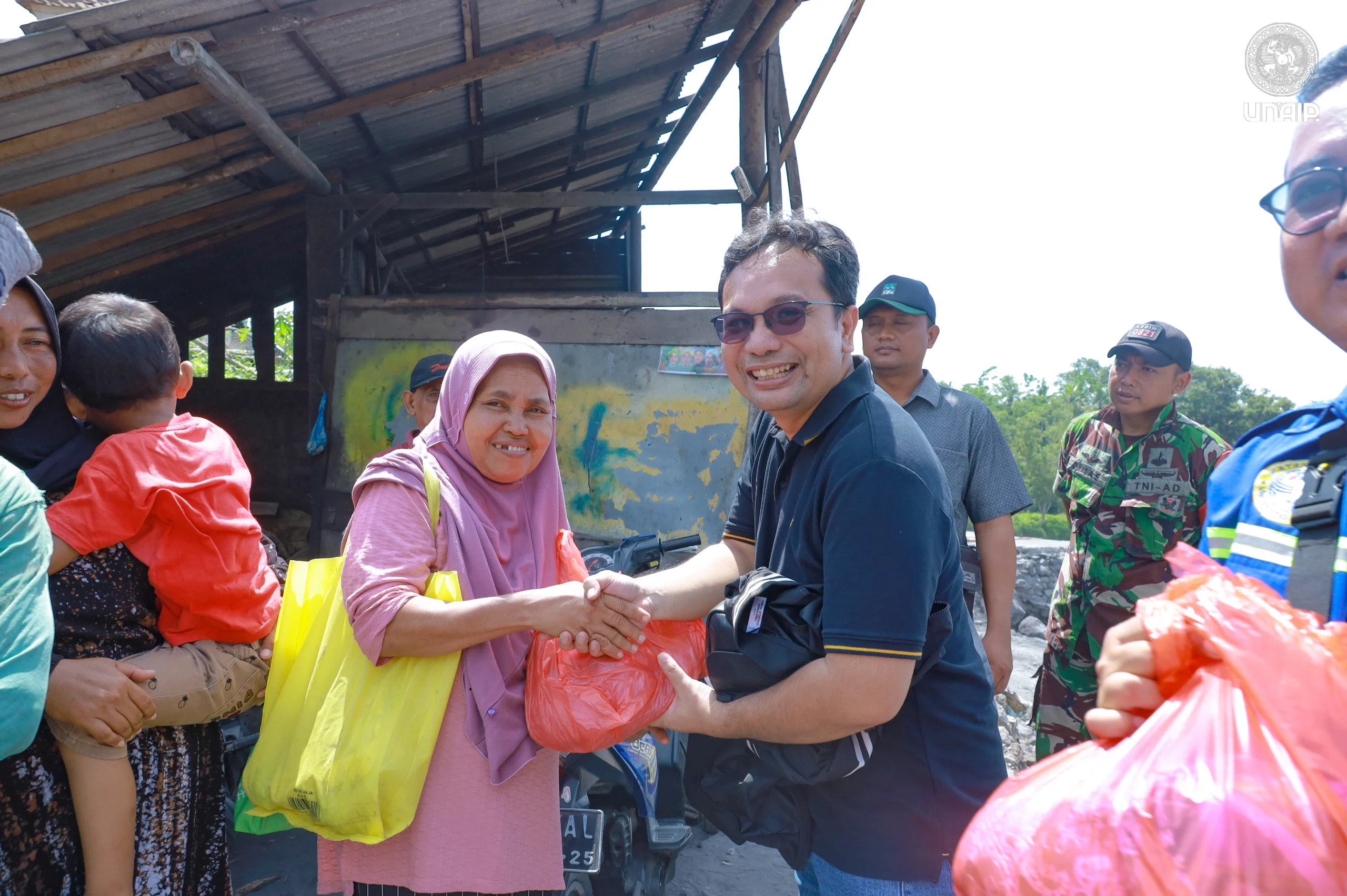 Kontribusi Sosial PMM 4 di Desa Gondoruso, Lumajang, Jawa Timur, Rabu (01/05/2024). (Foto: PKIP UNAIR).