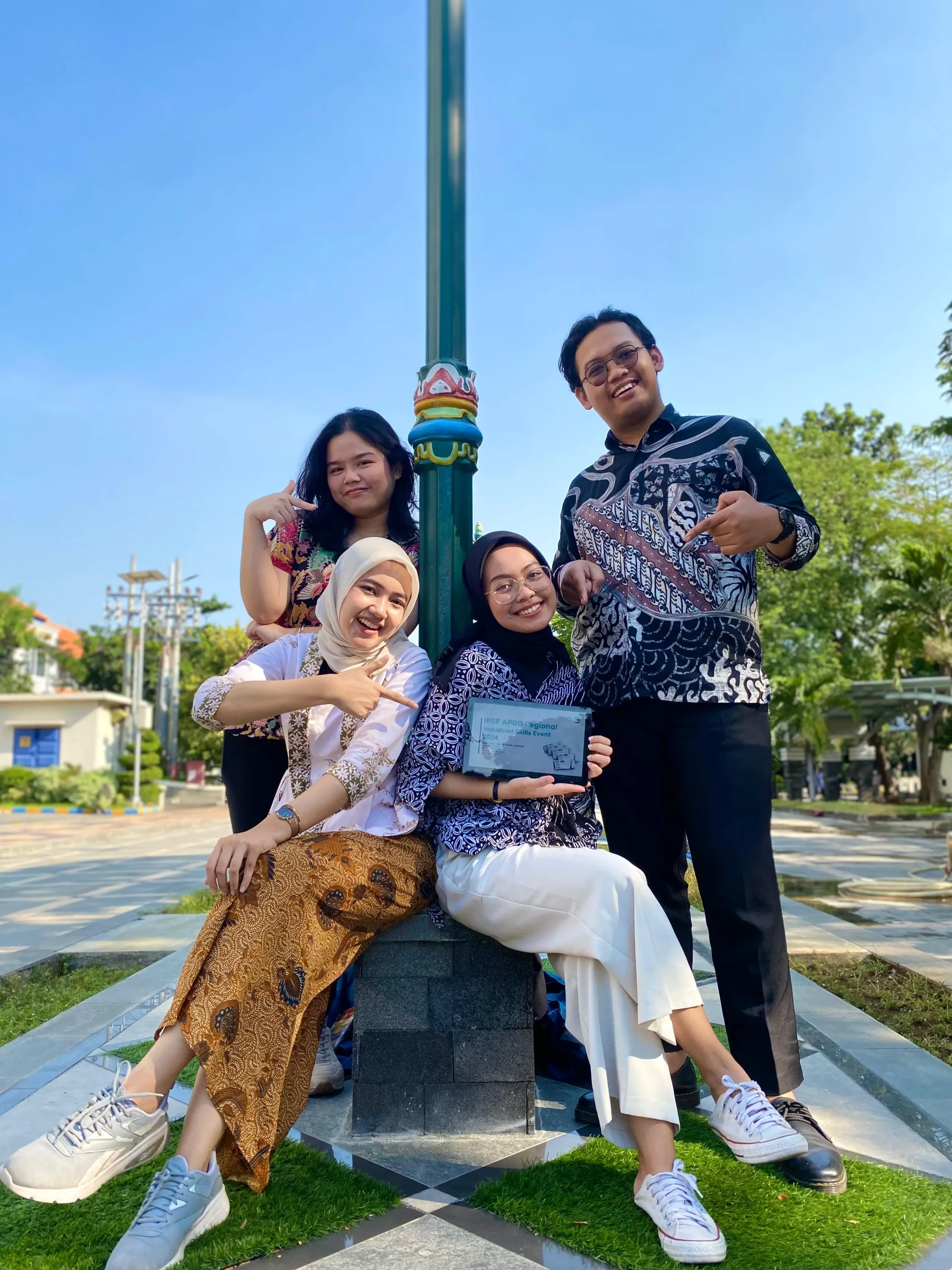 Gerry Yahya Suryanto, Kirana Sekar Laras, Tania Permata Putri, and Alika Sabrina Mahalaksmi win first place in the Industrial Skills Event (ISE) competition organized by the International Pharmaceutical Students Federation (IPSF) on Friday, May 4, 2024. (Photo: By courtesy)