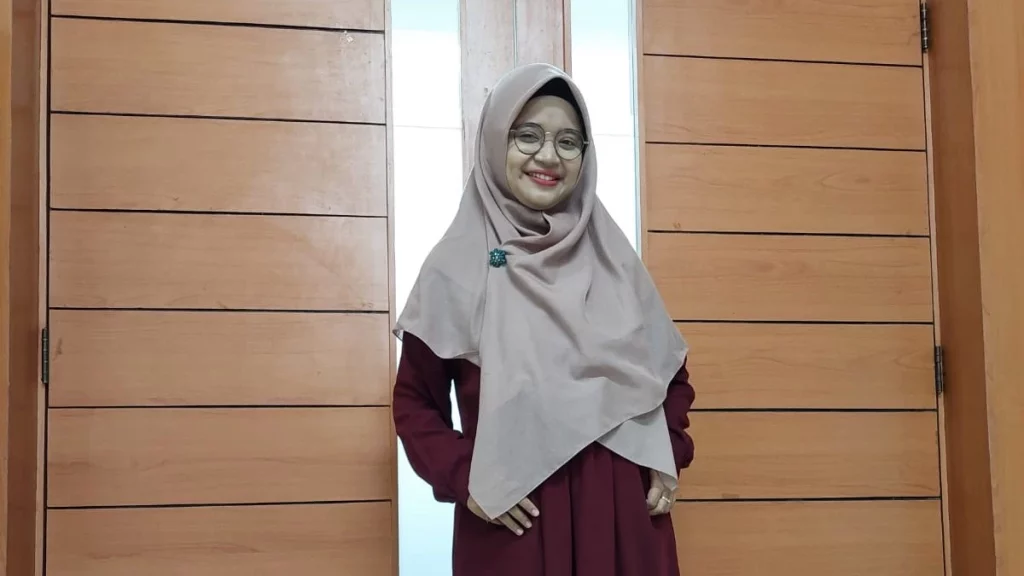 Potret Annisa Rahma Febriyanti, Dosen Ekonomi Universitas Airlangga (Sumber: Istimewa)