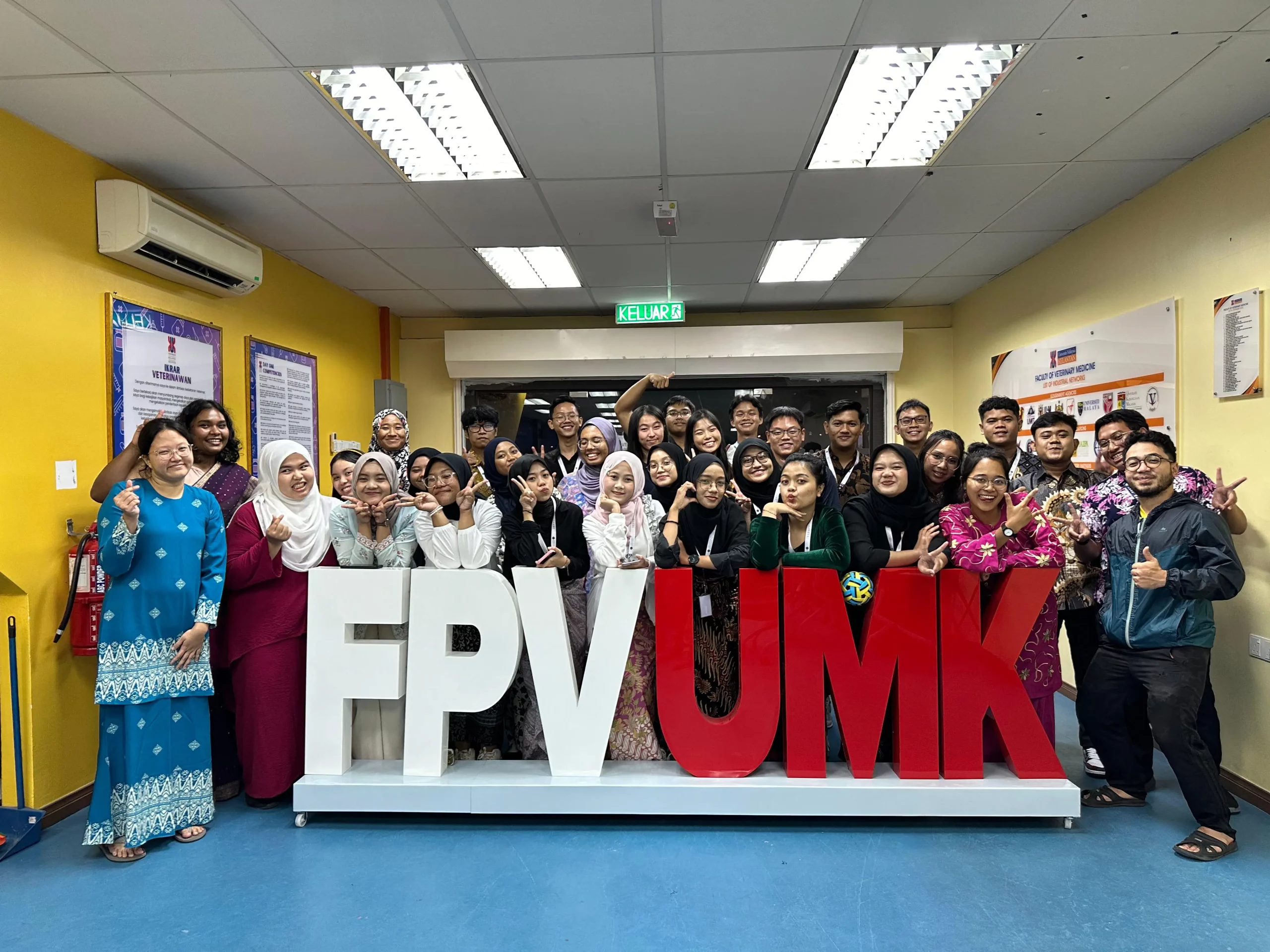 Cultural Night Mahasiswa FKH UNAIR Bersama FPV UMK (Sumber: Dara Adisti)