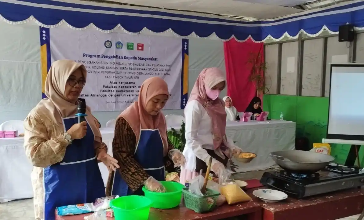 Pengabdian masyarakat FK UNAIR di Desa Lando, Lombok Timur (Foto: Istimewa)