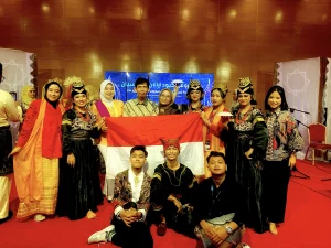 Delegates from Universitas Airlangga (UNAIR) at the ASEAN+3 Youth Cultural Forum in Brunei (Photo: By courtesy).