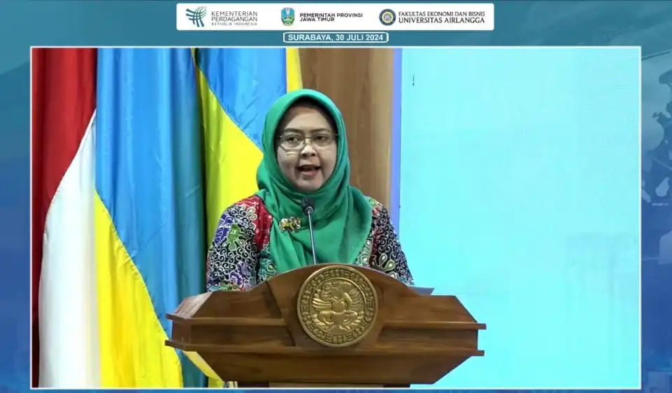 Prof Dian memaparkan sambutan dalam acara Diseminasi Hasil Analisis Badan Kebijakan Perdagangan (Foto: Istimewa)