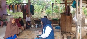 Rumah Sakit Ksatria Airlangga (RSTKA) gandeng Institut Teknologi Sepuluh Nopember (ITS) melakukan survei rumah sehat bagi pasien Tuberkulosis (TBC) di Pulau Kangean, Jawa Timur pada (24-28/7/2024). (Foto: Istimewa)