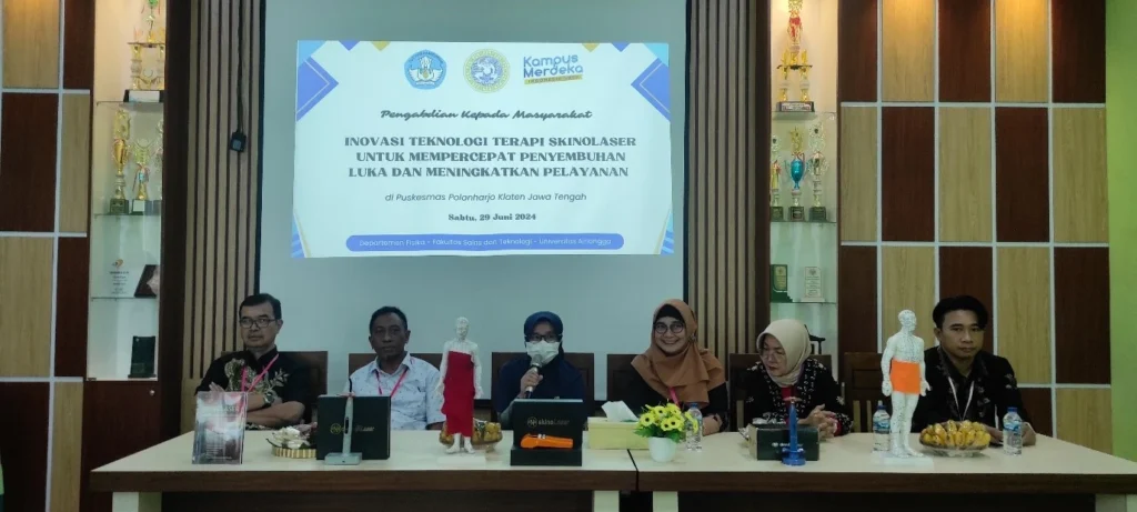 Opening session of FST's Community Service activities in Klaten (Photo: By courtesy)