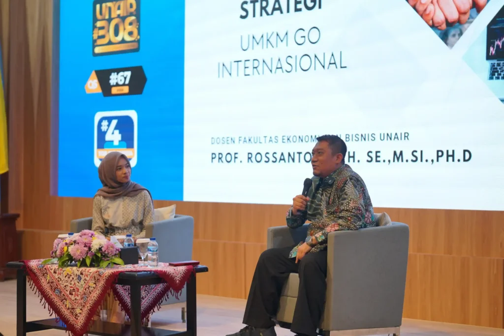 Sesi Pertama Oleh Prof Rossanto Dwi H, SE, MSi, PhD dengan topik Strategi UMKM Go Internasional (Foto: Dokumentasi Pribadi)