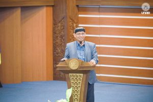 Rektor UNAIR Prof Dr Mohammad Nasih SE MT Ak dalam acara Silmaba, Selasa (13/8/2024) (Foto: PKIP UNAIR)