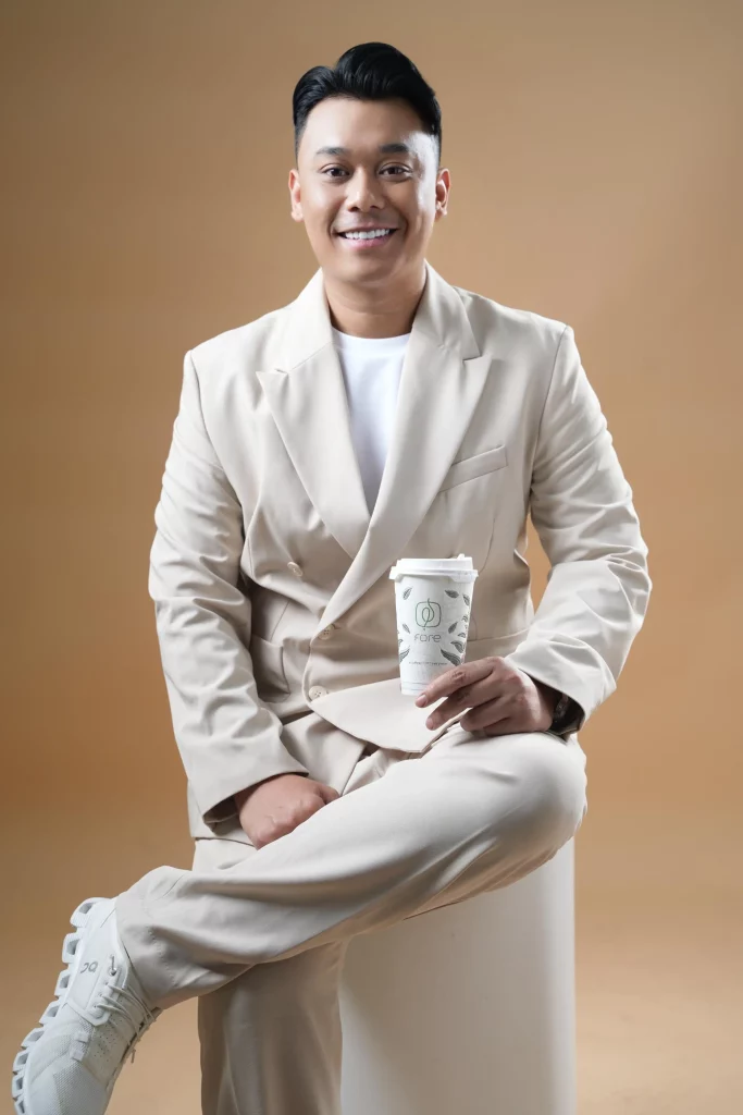 Matthew Adrian, alumnus FIB UNAIR yang jadi CMO Fore Coffee (Foto: Istimewa)