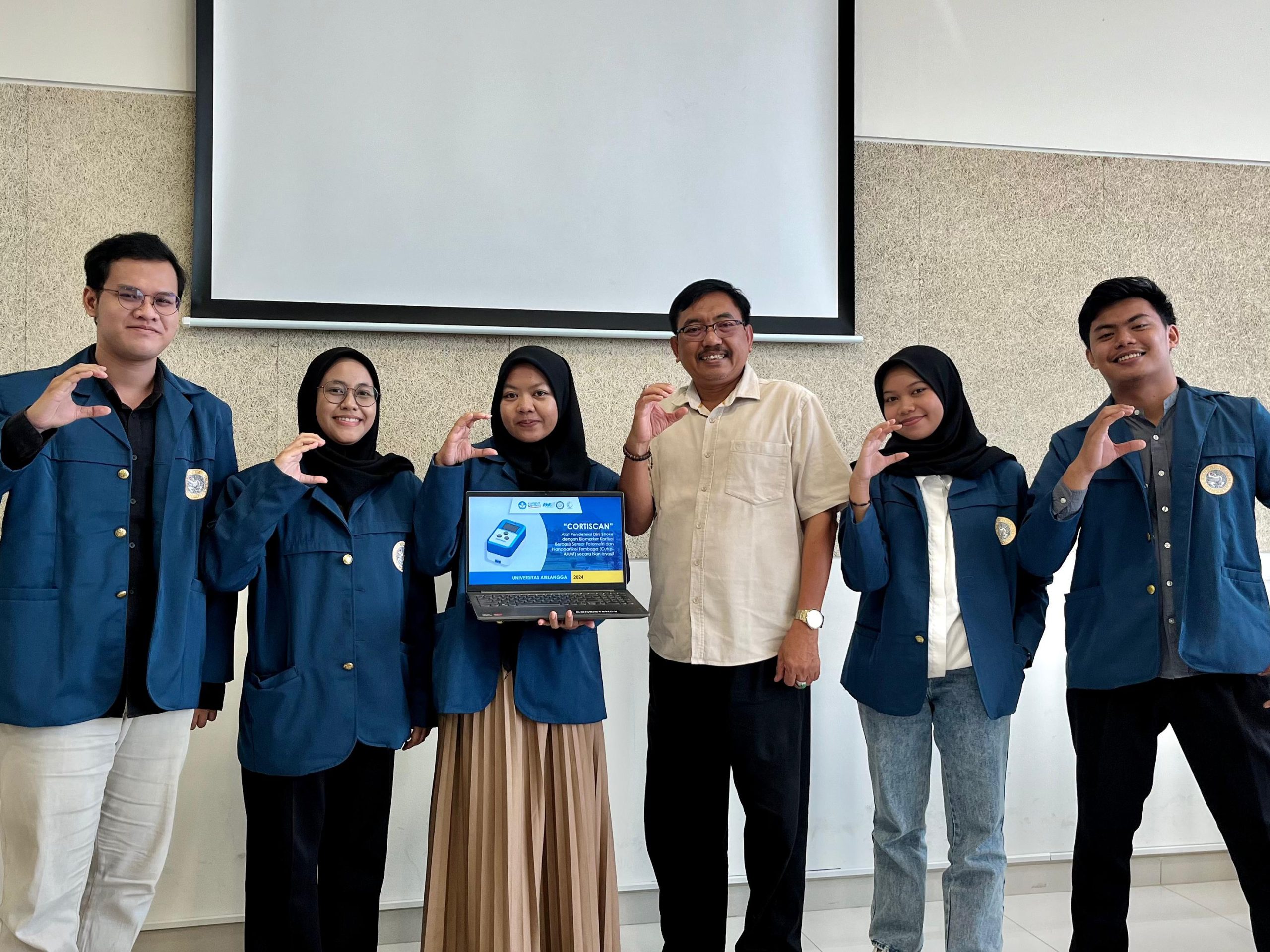Tim CORTISCAN PKM-KC Usai Presentasi PKP2 Jelang PIMNAS (Foto: dokumentasi narasumber)