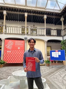 Muhammad Rafly Andhika Putra, mahasiswa Program Studi Bahasa dan Sastra Inggris Fakultas Ilmu Budaya (FIB) UNAIR lolos Indonesian International Student Mobility Awards (IISMA) 2024 (Foto: Dok. Narasumber)