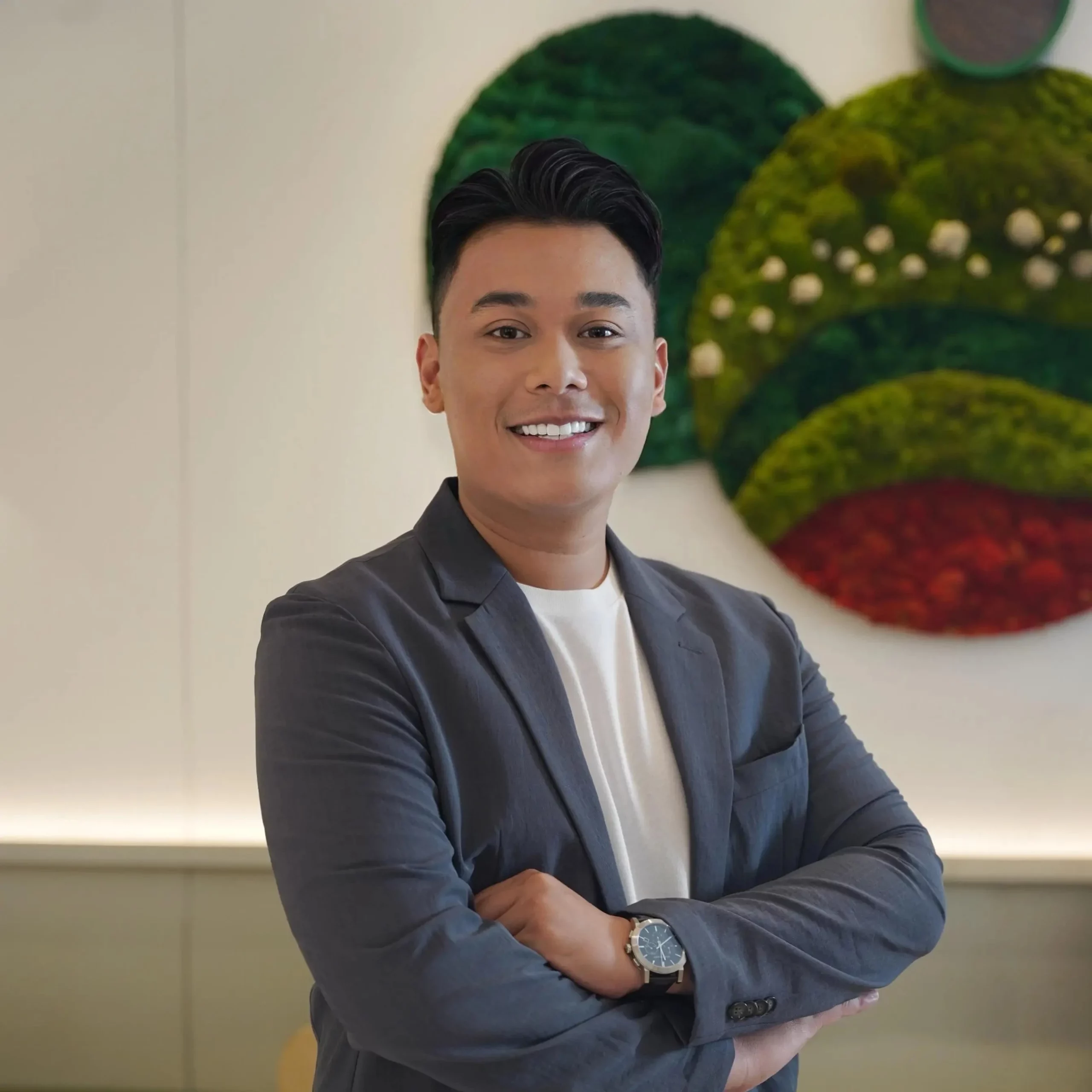 Matthew Adrian, an alumnus of the Faculty of Humanities UNAIR, serves as the Chief Marketing Officer of Fore Coffee (Photo: Courtesy).