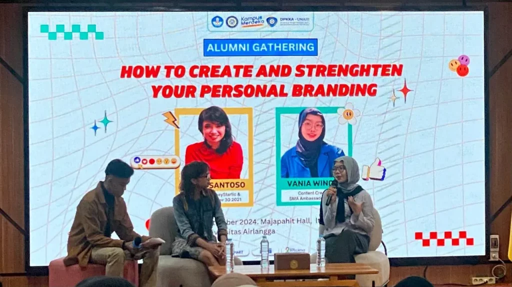 Vania Winola menjelaskan terkait pentingnya mengenali diri sendiri sebelum membangun personal branding (Foto: Istimewa)