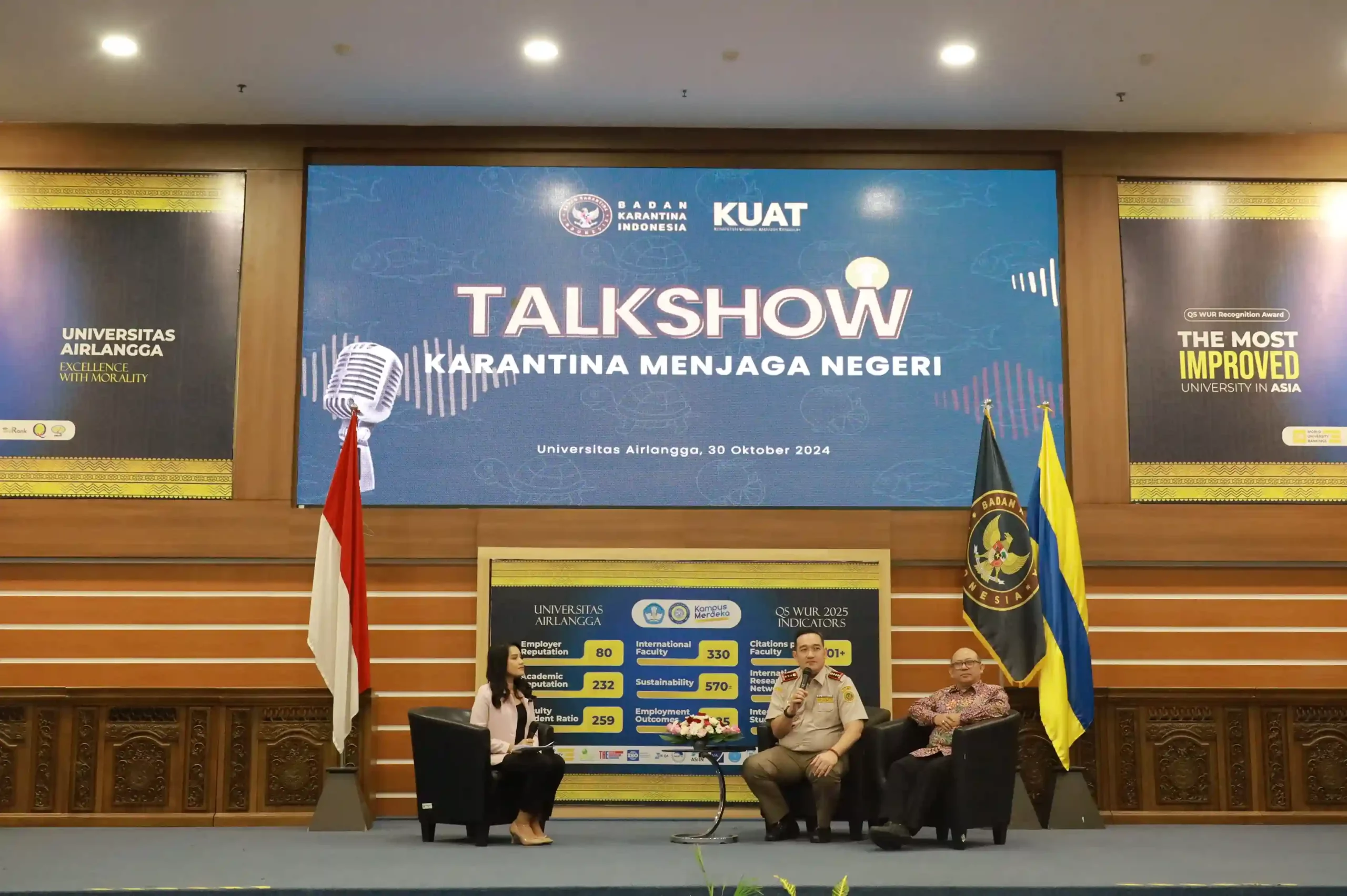 Sekretaris Umum Barantin, Shahandra Hanitiyo SIP MSi dan Wakil Dekan Fakultas Kedokteran Hewan (FKH), Prof Dr Mustofa Helmi Effendi drh DTAPH hadir sebagai narasumber talkshow Barantin Goes to Campus (Foto: PKIP UNAIR)