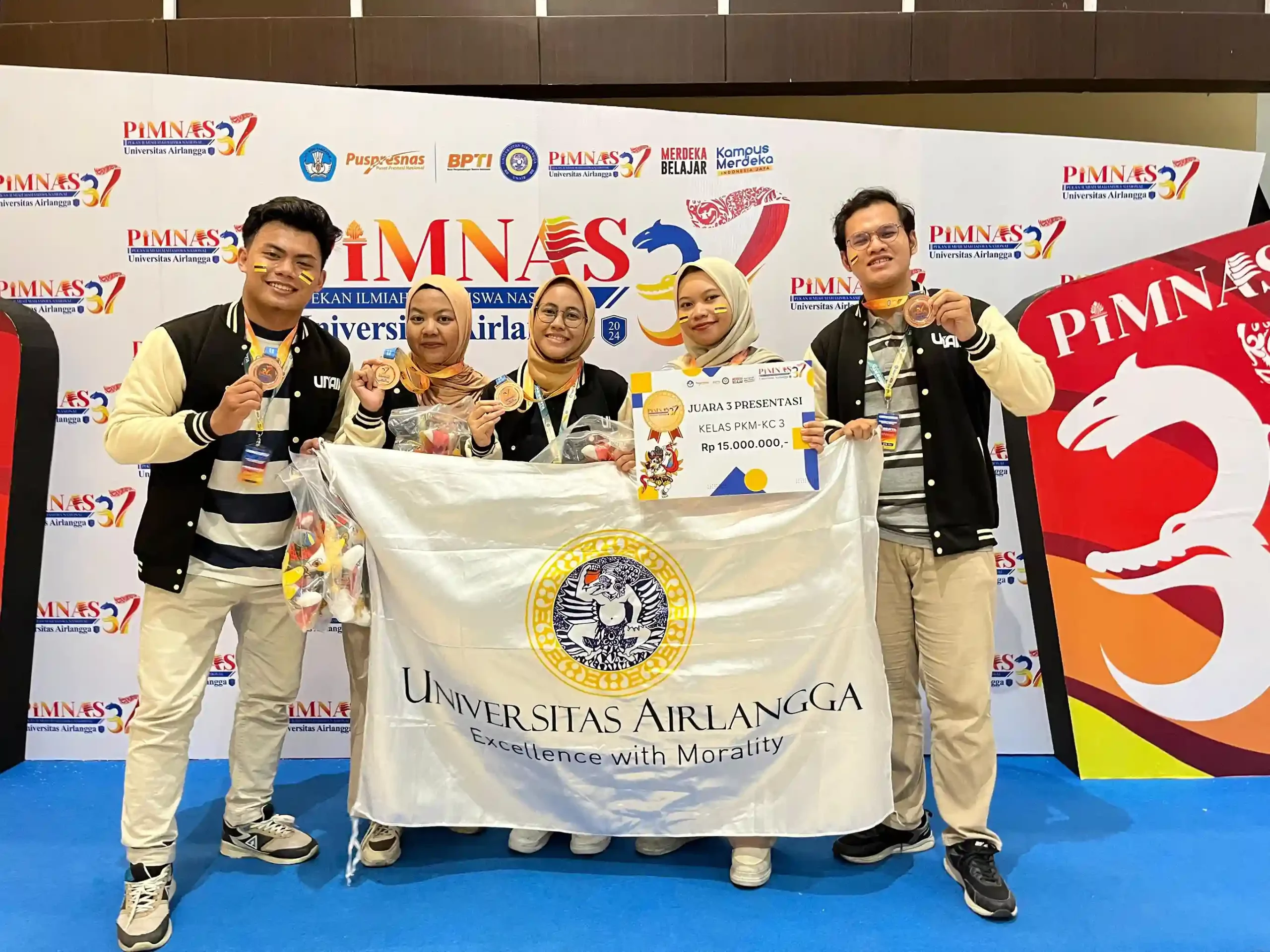 Potret Tim PKM-KC CORTISCAN pada PIMNAS 37 (Foto: Istimewa)