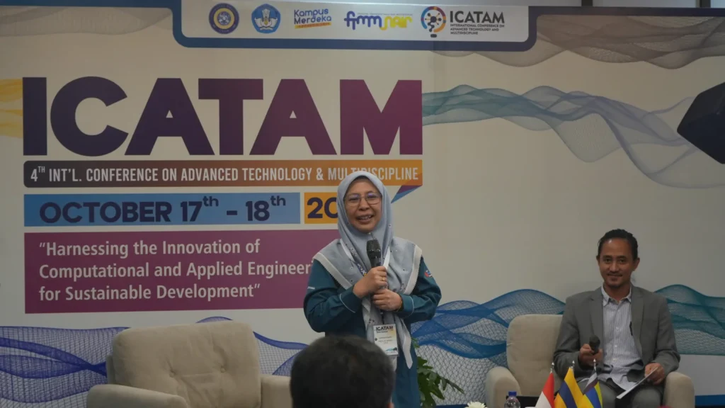 Pemaparan Prof Ir Dr Norhana Arsad dalam International Conference of Advanced Technology and Multidiscipline (ICATAM) 2024 (Foto: Humas FTMM UNAIR)