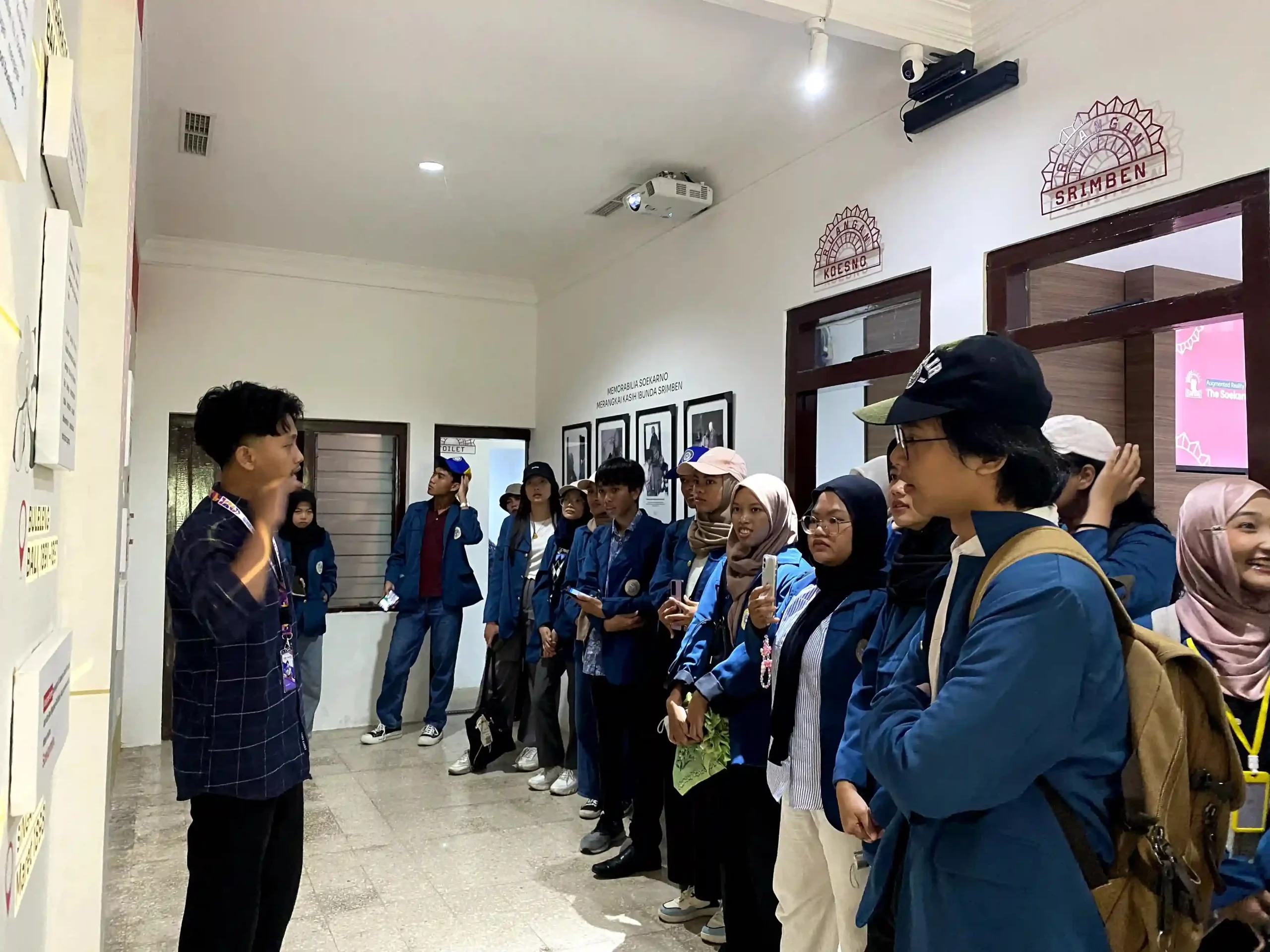 Kunjungan Urban Heritage Trip di Rumah Lahir Bung Karno (Foto: M. Is’ad Dinullah)