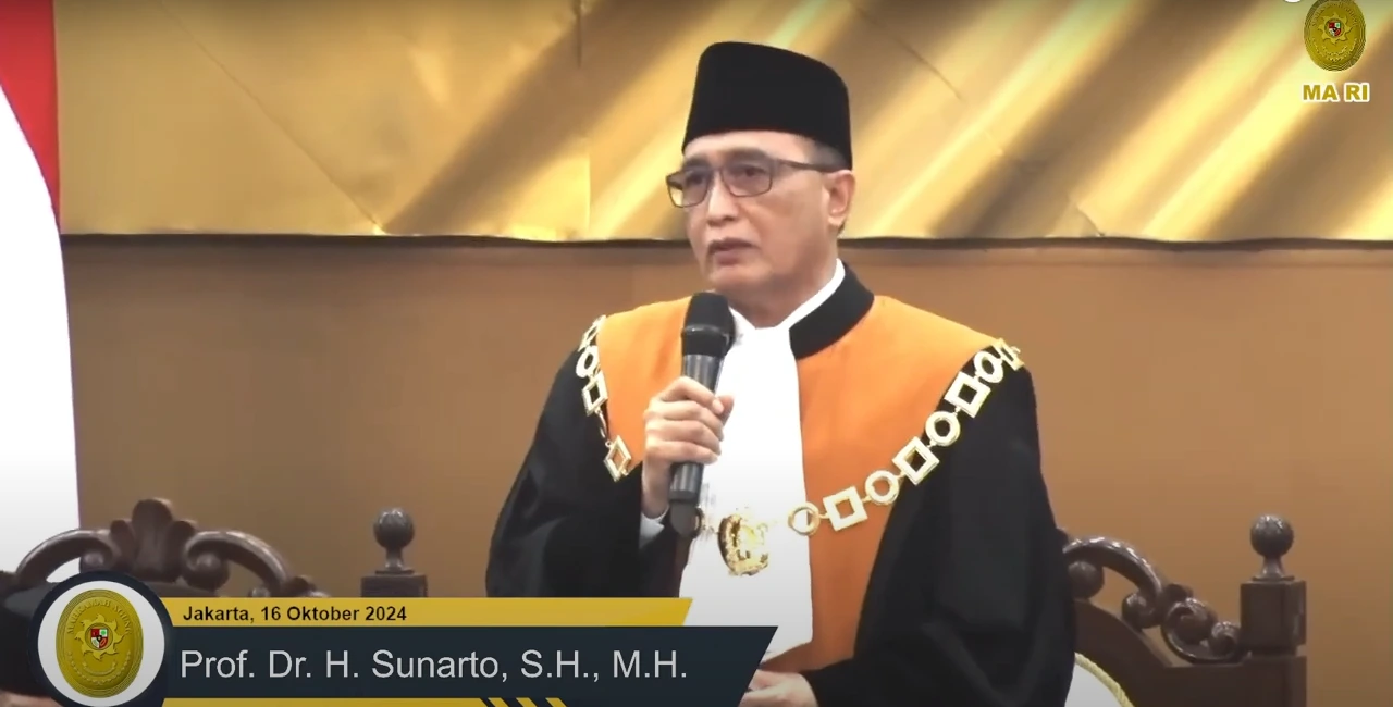 Prof (HCUA) Sunarto ketika pelantikan sebagai Ketua Mahkamah Agung Republik Indonesia Periode 2024-2029 (Foto: Tangkapan kanal YouTube Mahkamah Agung RI)