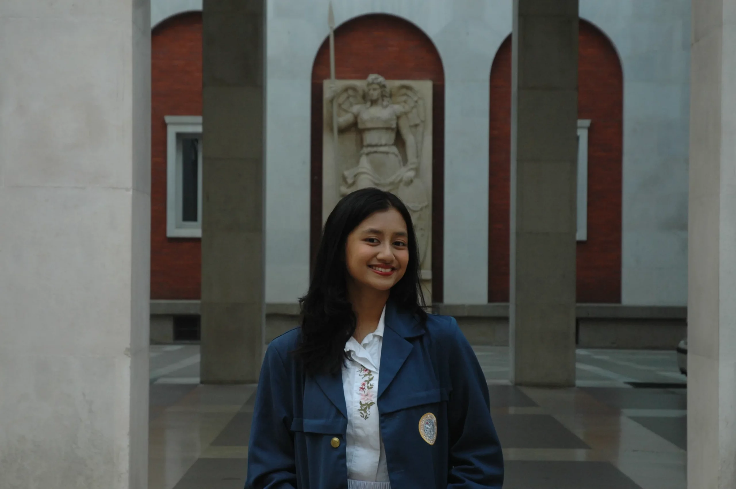 Kiara Thana Kirana, mahasiswa FKH UNAIR yang dapat kesempatan studi ke University of Padua, Italia melalui IISMA (Foto: Dok. Narasumber)